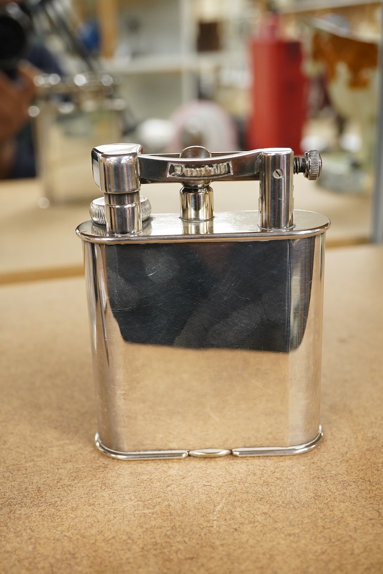 A Dunhill silver plated lift-arm table lighter, 10cm